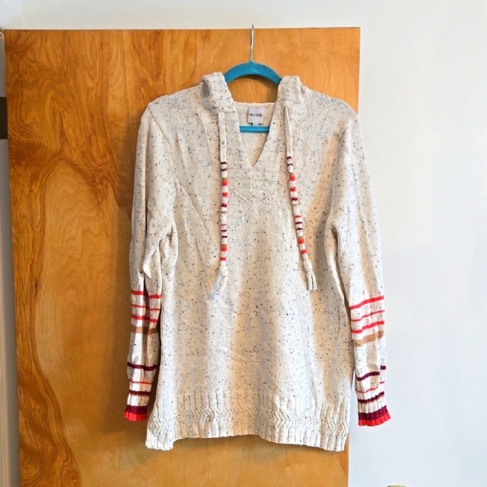 Cozy Cream Sweater with Red Accents Nic+Zoe xl Never worn